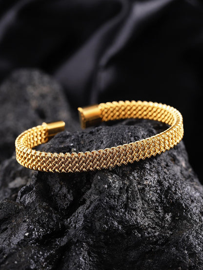 Bracelet circulaire en acier au titane souple pour femme élégante et rafiné
