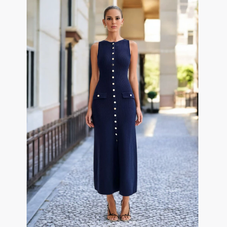 Robe en tricot sans manches