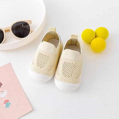 Chaussures de marche pour bébé en couleur