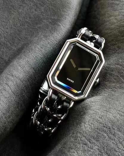 Montre vintage pour femme style Chanel