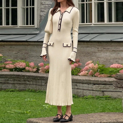 Robe en maille évasée à manches longues