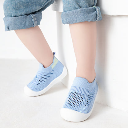 Chaussures de marche pour bébé en couleur