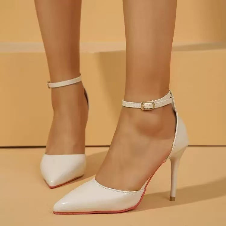 Chaussures à talons haute pour femmes